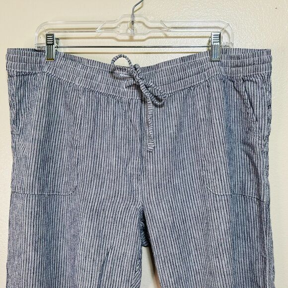 Jovie Women's Wide Leg Capri Pants Size L Blue Pinstripe Linen Blend Mid Rise - Picture 2 of 5